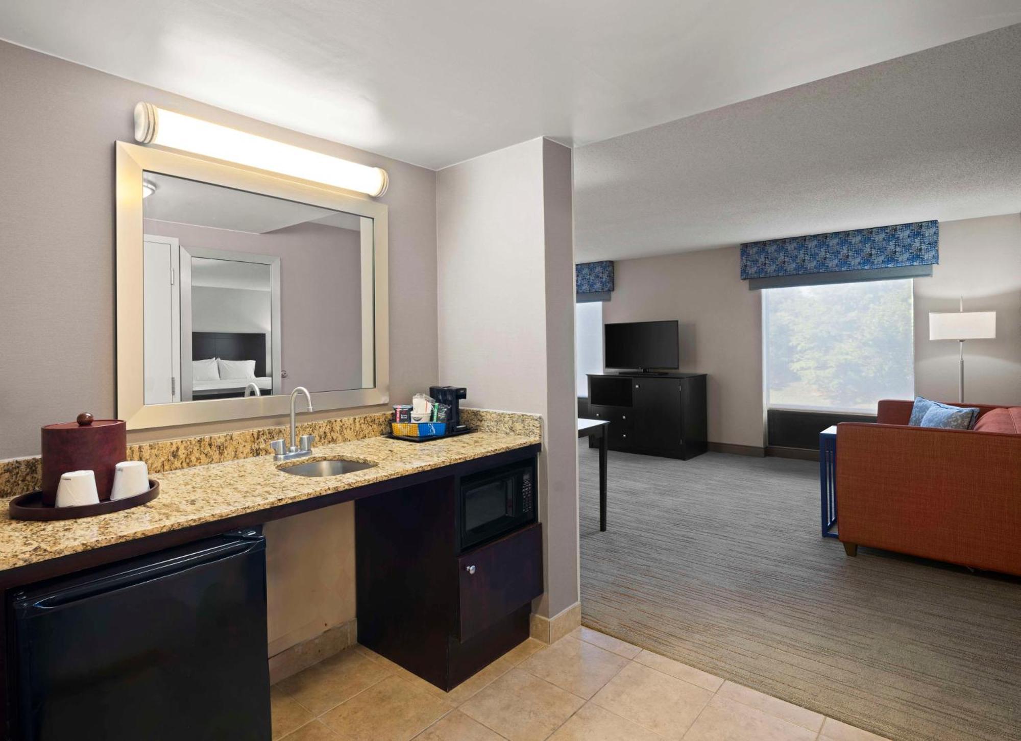 Hampton Inn & Suites Arundel Mills/Baltimore Hanover Exterior photo